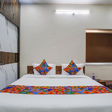 Fabhotel Perams Grand Inn - Hitech City Haidarábád Kültér fotó