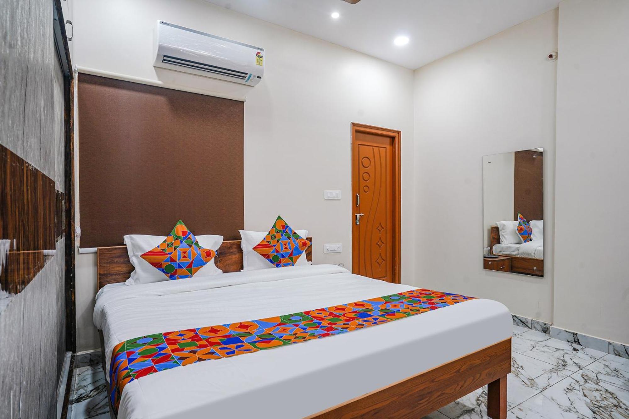 Fabhotel Perams Grand Inn - Hitech City Haidarábád Kültér fotó