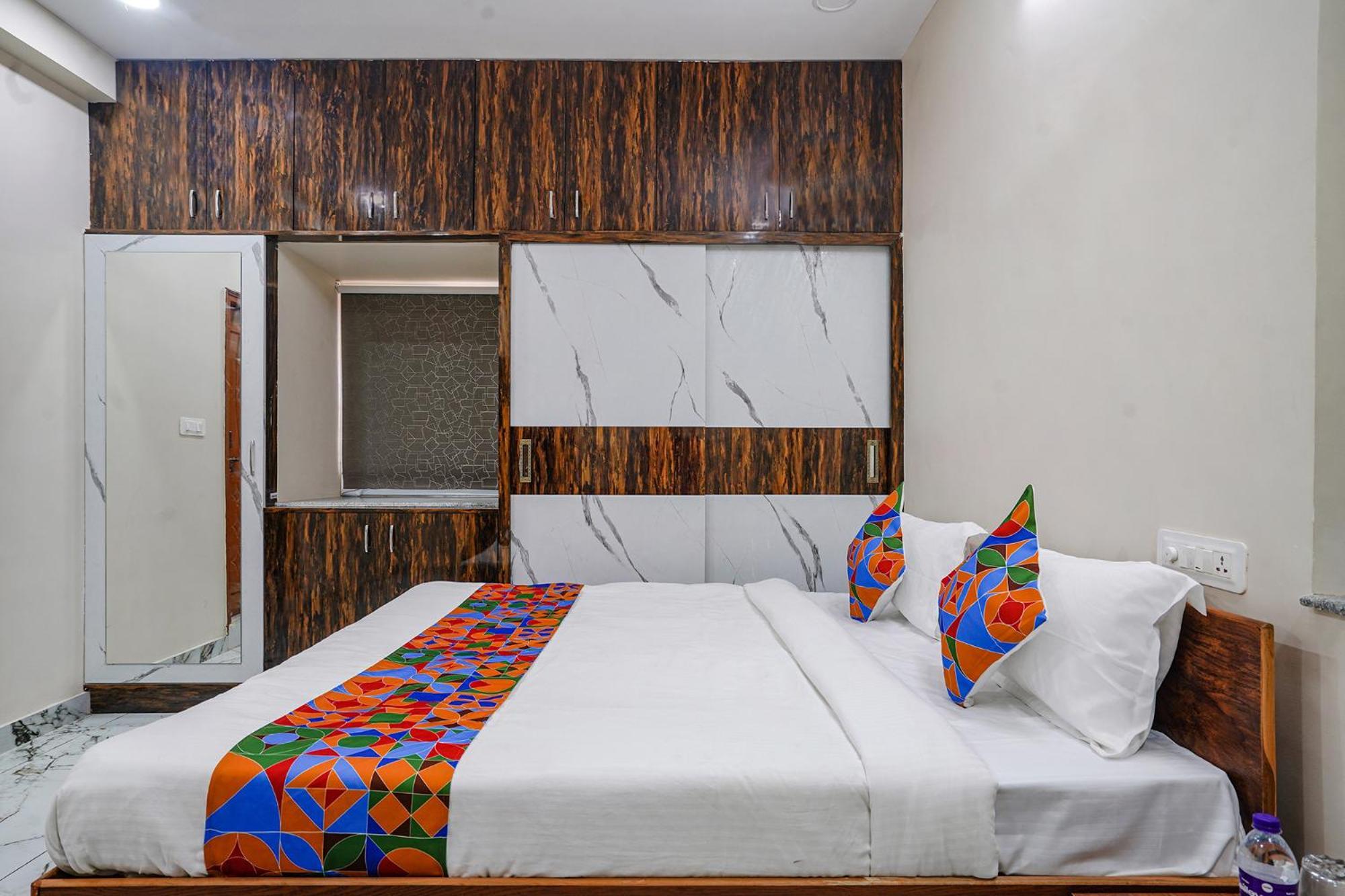 Fabhotel Perams Grand Inn - Hitech City Haidarábád Kültér fotó